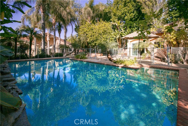 Detail Gallery Image 5 of 47 For 5218 Otis Ave, Tarzana,  CA 91356 - 7 Beds | 6 Baths