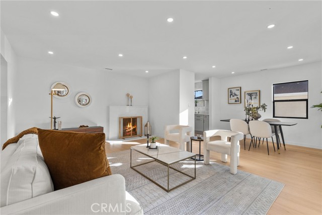 Front Image Thumbnail for CRSR25253248