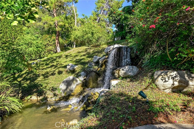 Detail Gallery Image 28 of 37 For 2756 Pine Creek, Fullerton,  CA 92835 - 1 Beds | 1/1 Baths