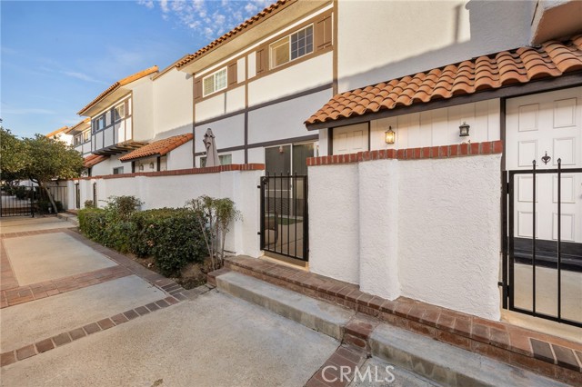 Detail Gallery Image 1 of 46 For 10030 Owensmouth Ave #80,  Chatsworth,  CA 91311 - 2 Beds | 2 Baths