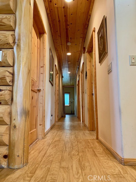 Detail Gallery Image 24 of 73 For 826 Boulder Rd, Big Bear Lake,  CA 92315 - 2 Beds | 2/1 Baths