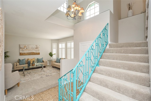 385 Park Avenue, Long Beach CA: https://media.crmls.org/medias/8fdb0fae-2346-4de8-abd3-2b62f33c140d.jpg