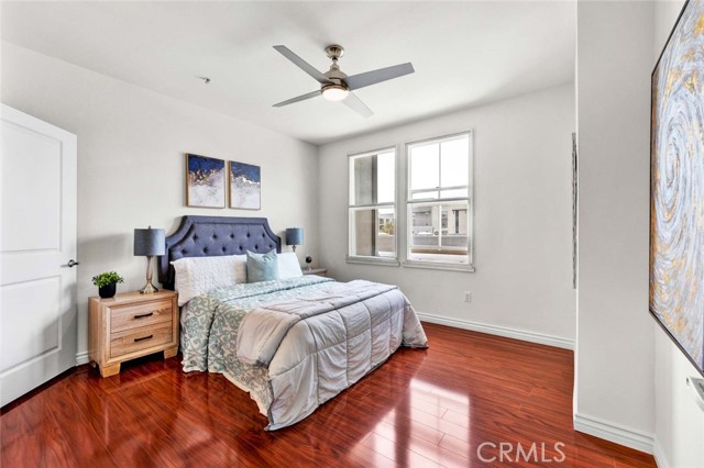 1801 E Katella Avenue, Anaheim CA: https://media.crmls.org/medias/8fdb6a63-cdc2-4246-9c8f-16e9e6512a13.jpg