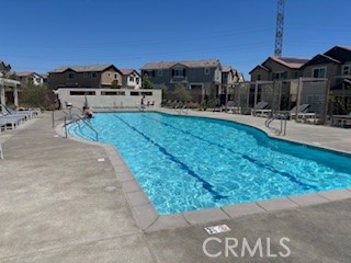 https://media.crmls.org/medias/8fdc574b-573d-4005-b706-5dded600f1ac.jpg?preset=X-Large