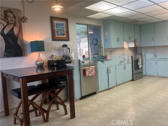 28291 Vista Del Valle, Hemet CA: https://media.crmls.org/medias/8fdca6a6-38e5-4839-970b-1c99fcf9c603.jpg