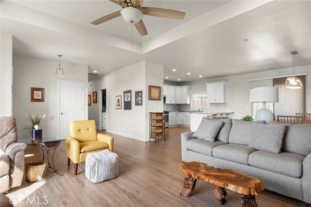 Detail Gallery Image 6 of 39 For 638 Circlewood, Paradise,  CA 95969 - 3 Beds | 2 Baths