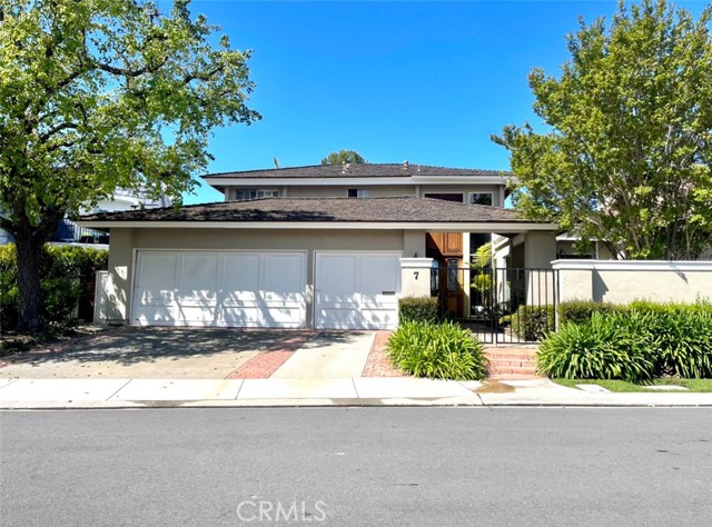 Detail Gallery Image 1 of 1 For 7 Rue Biarritz, Newport Beach,  CA 92660 - 3 Beds | 2/1 Baths