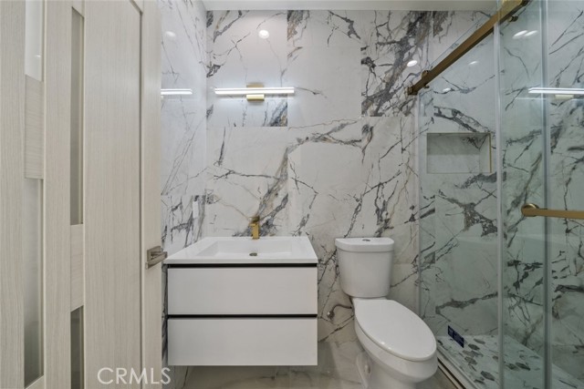 Detail Gallery Image 18 of 35 For 10801 1/2 Wescott Ave, Sunland,  CA 91040 - 2 Beds | 2 Baths