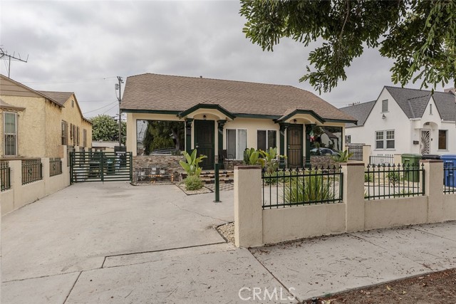 3632 W 59th Street, Los Angeles CA: https://media.crmls.org/medias/8fddafdb-3e18-49f5-845b-3acb0d9dcd7e.jpg