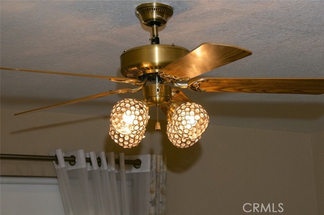 Detail Gallery Image 38 of 72 For 1740 N Berkeley Ave, Turlock,  CA 95382 - 5 Beds | 2/1 Baths