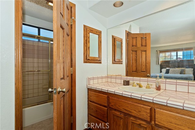 Detail Gallery Image 19 of 41 For 1242 Kayah Dr, Big Bear City,  CA 92314 - 3 Beds | 3/1 Baths