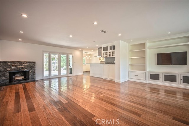 Detail Gallery Image 5 of 37 For 385 E Mendocino St, Altadena,  CA 91001 - 4 Beds | 2/1 Baths