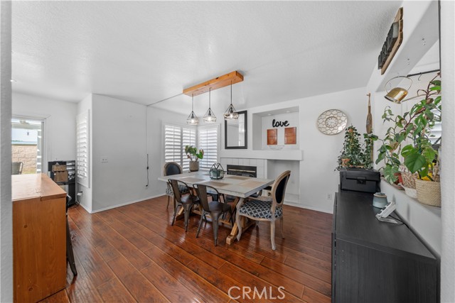 815 Autumn Lane, Corona CA: https://media.crmls.org/medias/8fdfb2dd-30d6-4dfb-9434-9671fa45fa63.jpg