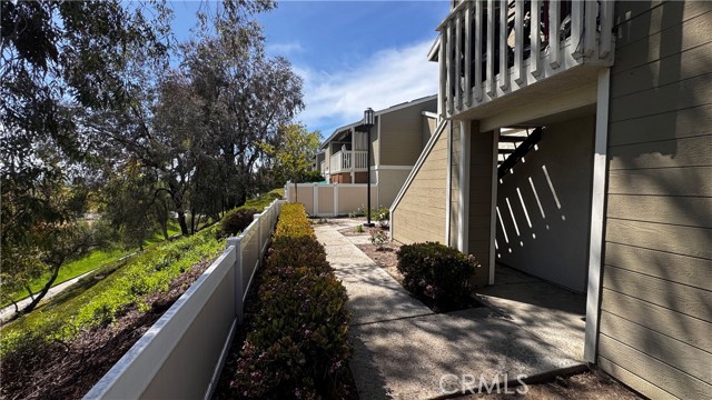 26162 Los Viveros, Mission Viejo CA: https://media.crmls.org/medias/8fdfb36b-caf7-448c-8cd4-46b937791da1.jpg