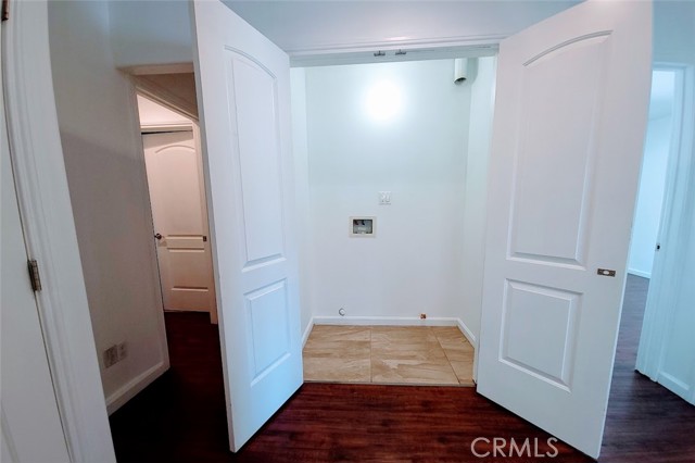 19100 Bessemer Street, Tarzana CA: https://media.crmls.org/medias/8fe02e29-85ab-46ed-b9e2-38c3085867a8.jpg