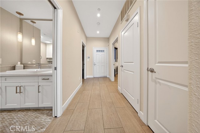 Detail Gallery Image 9 of 66 For 1400 E Ocean #1106,  Long Beach,  CA 90802 - 2 Beds | 2 Baths