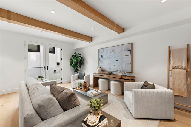Detail Gallery Image 5 of 23 For 20462 Santa Ana Ave #G,  Newport Beach,  CA 92660 - 3 Beds | 3 Baths