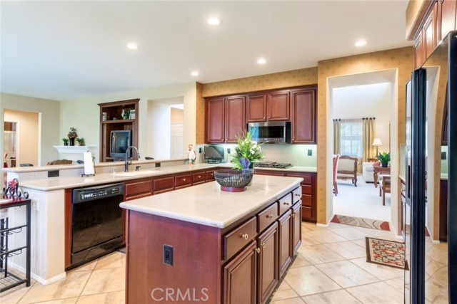 Detail Gallery Image 15 of 36 For 2967 Mangular, Corona,  CA 92882 - 5 Beds | 3 Baths