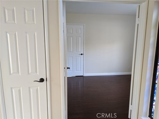 2002 Springcreek Circle, Upland CA: https://media.crmls.org/medias/8fe222a4-665d-412f-9467-29b8ab40e04a.jpg