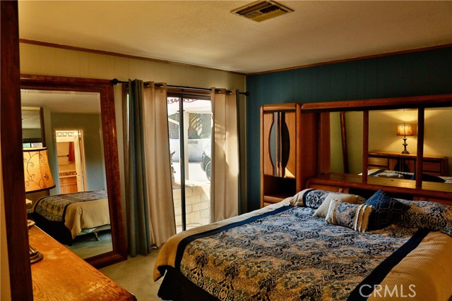 27424 Homyr Place, Canyon Country CA: https://media.crmls.org/medias/8fe2dfc8-d060-4e48-a55d-d910fd66895b.jpg