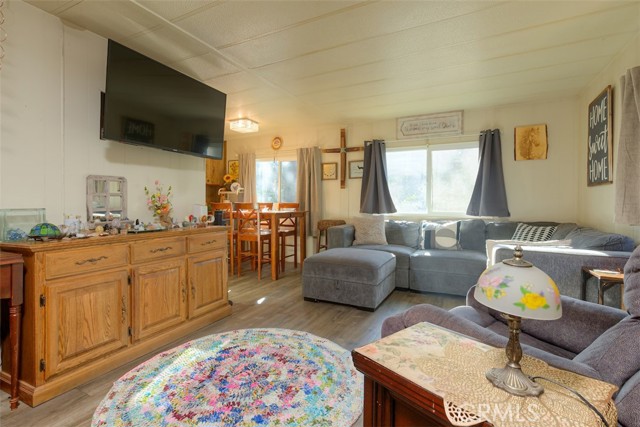 Detail Gallery Image 5 of 33 For 14212 Wycliff, Magalia,  CA 95954 - 2 Beds | 1 Baths