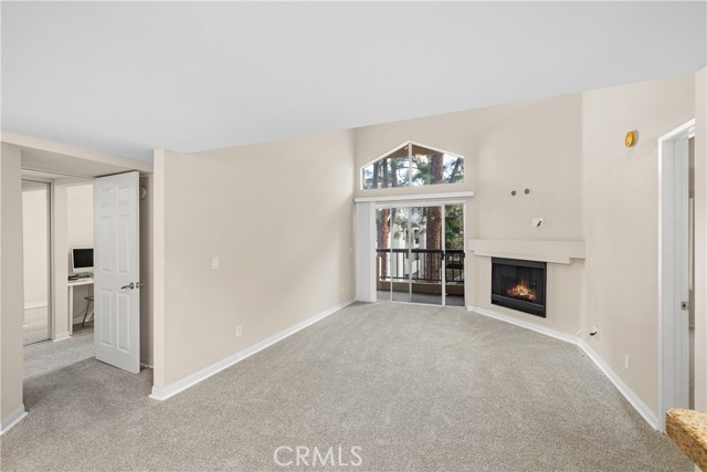 Detail Gallery Image 9 of 52 For 21400 Burbank Bld #313,  Woodland Hills,  CA 91367 - 2 Beds | 2 Baths
