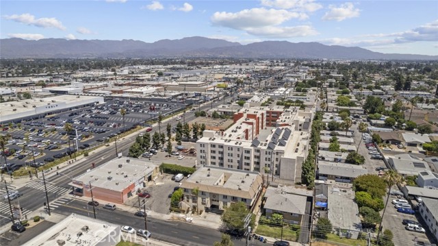 7142 Ethel Avenue, North Hollywood CA: https://media.crmls.org/medias/8fe3fa4f-6d77-4f6a-94a9-dd089e067c63.jpg