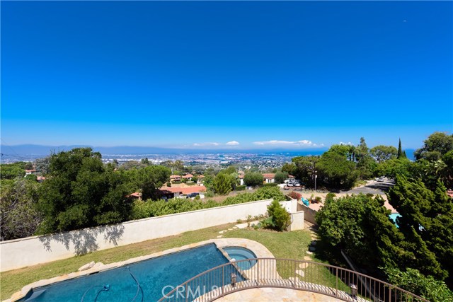 4303 Via Frascati, Rancho Palos Verdes, California 90275, 4 Bedrooms Bedrooms, ,2 BathroomsBathrooms,Residential,Sold,Via Frascati,SB17175413