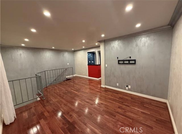 Detail Gallery Image 3 of 41 For 6912 Remmet Ave #5,  Canoga Park,  CA 91303 - 2 Beds | 2/1 Baths