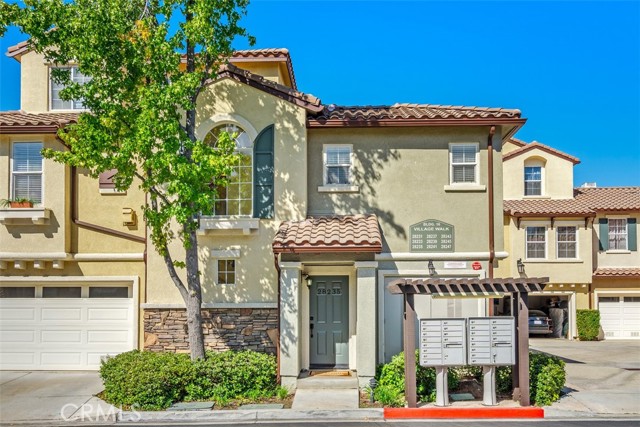 Detail Gallery Image 1 of 1 For 28235 Canterbury Ct, Valencia,  CA 91354 - 2 Beds | 1 Baths