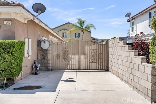 Detail Gallery Image 36 of 39 For 16569 Sugar Ln, Fontana,  CA 92337 - 4 Beds | 2/1 Baths