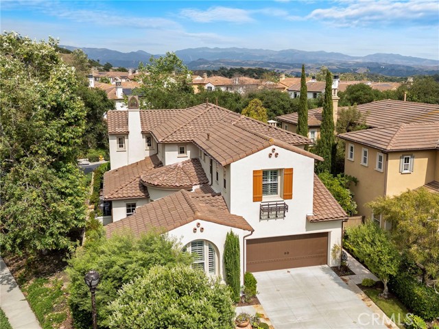 21 Corte Lomas Verdes, San Clemente CA: https://media.crmls.org/medias/8fe73335-59e0-483a-b0dd-42df6ca84bd2.jpg