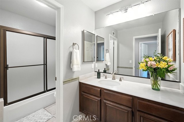 Detail Gallery Image 42 of 59 For 23456 Thornewood Dr, Newhall,  CA 91321 - 6 Beds | 4 Baths