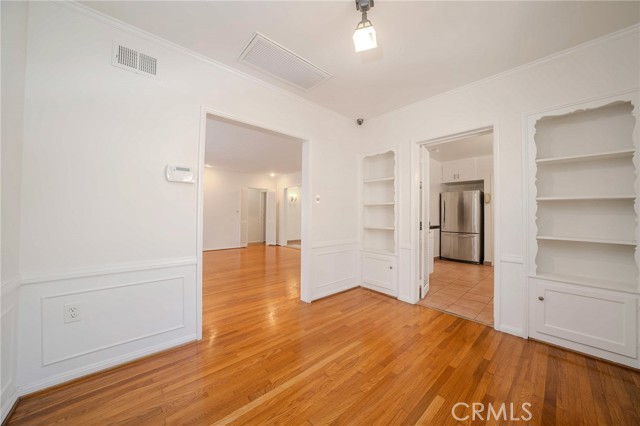 Drew Fenton | 433 S Bundy Drive Los Angeles CA | MLS: 7457083
