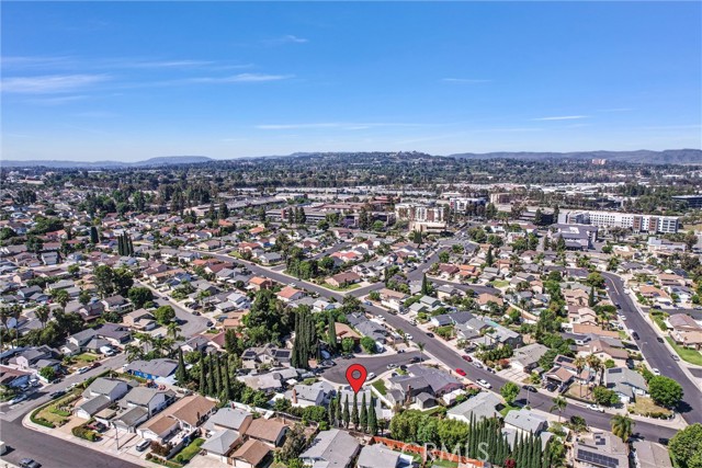 23881 Gates Street, Lake Forest CA: https://media.crmls.org/medias/8fe840ba-199a-4640-963e-962413e60100.jpg