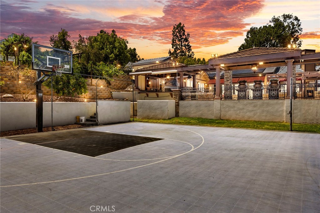 Full Court Basketball/Volleyball