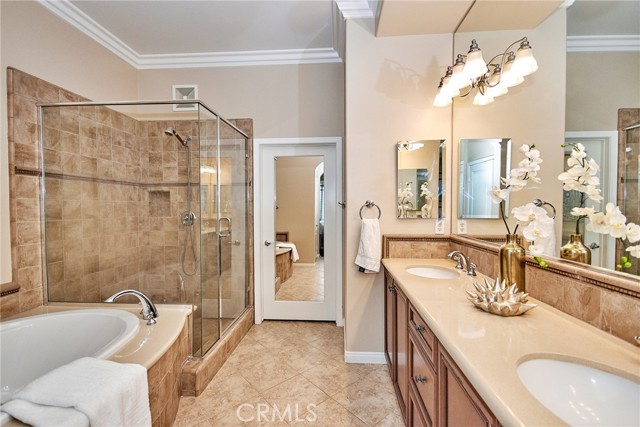 Detail Gallery Image 38 of 58 For 4002 Emerald Downs Dr, Yorba Linda,  CA 92886 - 3 Beds | 2/1 Baths