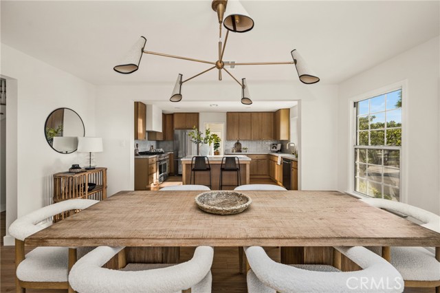 Detail Gallery Image 11 of 35 For 3803 Monteith Dr, View Park,  CA 90043 - 5 Beds | 4 Baths