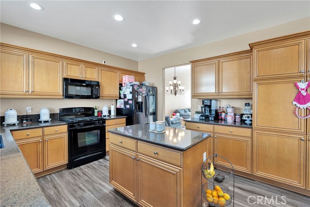 8846 Tamarisk Avenue, Hesperia CA: https://media.crmls.org/medias/8fe9b8a4-8510-4a86-8b2b-6a179439318f.jpg