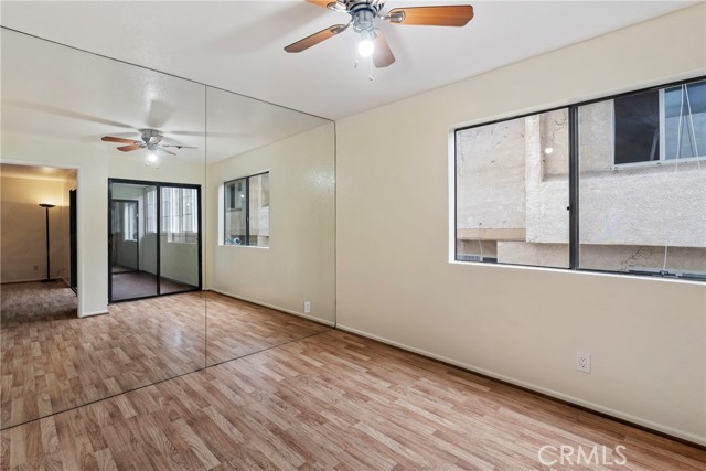 Detail Gallery Image 19 of 27 For 7625 Reseda Bld #104,  Reseda,  CA 91335 - 3 Beds | 2 Baths