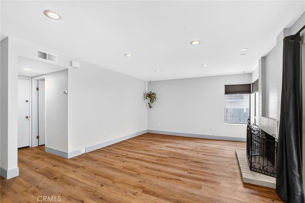 1455 Darwin - photo 9