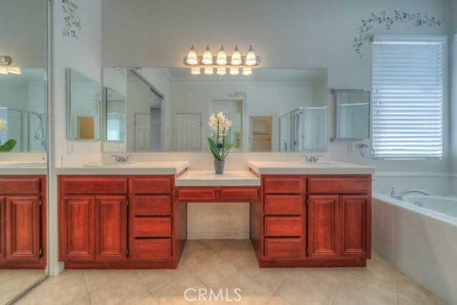 42133 Wagon Wheel Lane, Murrieta CA: https://media.crmls.org/medias/8fea6b4c-5c08-47f5-9928-580593b9e929.jpg