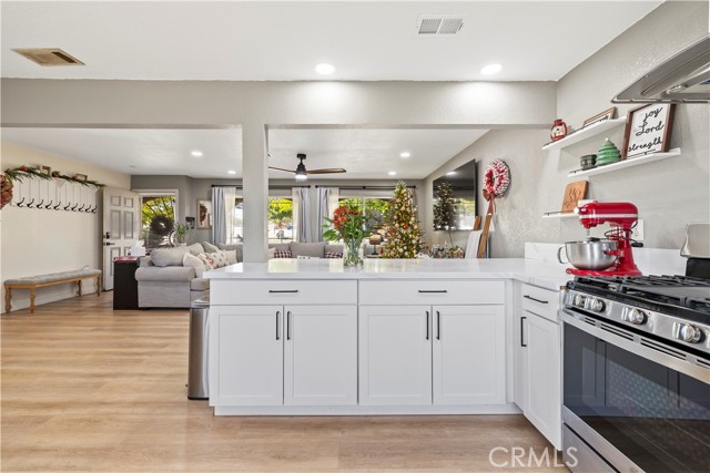 Detail Gallery Image 11 of 45 For 8755 Devon, Hesperia,  CA 92345 - 2 Beds | 2 Baths