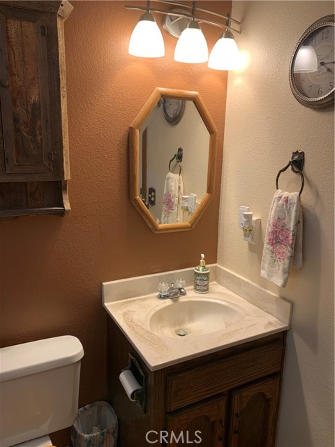 Detail Gallery Image 25 of 71 For 18683 Morgan Valley Rd, Lower Lake,  CA 95457 - 4 Beds | 3 Baths