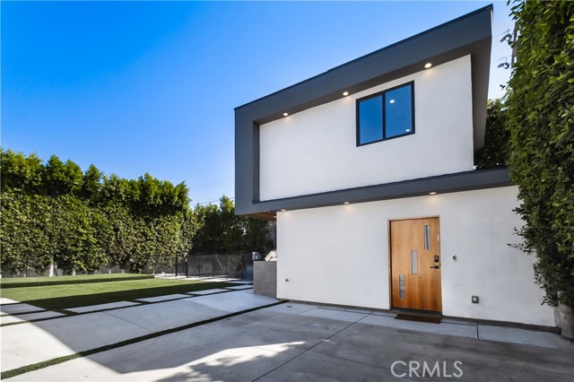 Detail Gallery Image 36 of 47 For 6230 Beeman Ave, North Hollywood,  CA 91606 - 6 Beds | 4/2 Baths