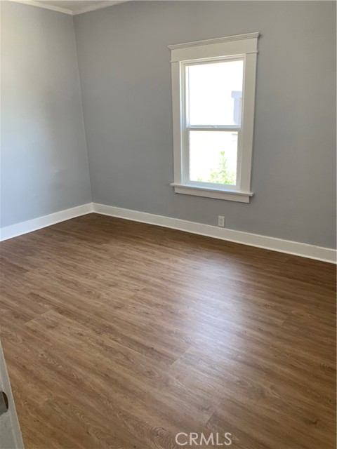 Detail Gallery Image 7 of 12 For 3740 S Harvard Bld a,  Los Angeles,  CA 90018 - 4 Beds | 2 Baths