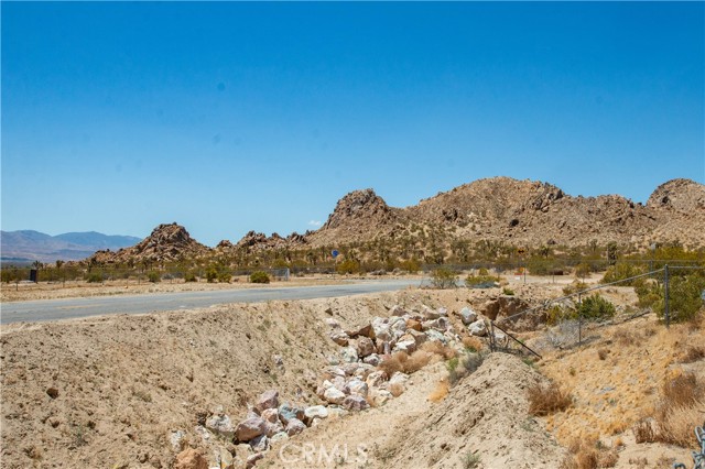 Detail Gallery Image 32 of 37 For 16104 Stagecoach Ave, Palmdale,  CA 93591 - 3 Beds | 2 Baths