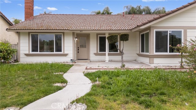 343 W Orchard Street, Rialto CA: https://media.crmls.org/medias/8fee21c9-d98d-457d-8f74-c3802f8b4fd2.jpg