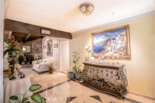 2509 Euclid E, Upland CA: https://media.crmls.org/medias/8fee610a-d77b-4b22-aa01-6fa3e9a62ac7.jpg