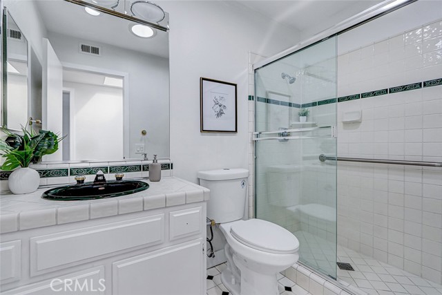 Detail Gallery Image 23 of 39 For 501 Herondo #18,  Hermosa Beach,  CA 90254 - 3 Beds | 2 Baths